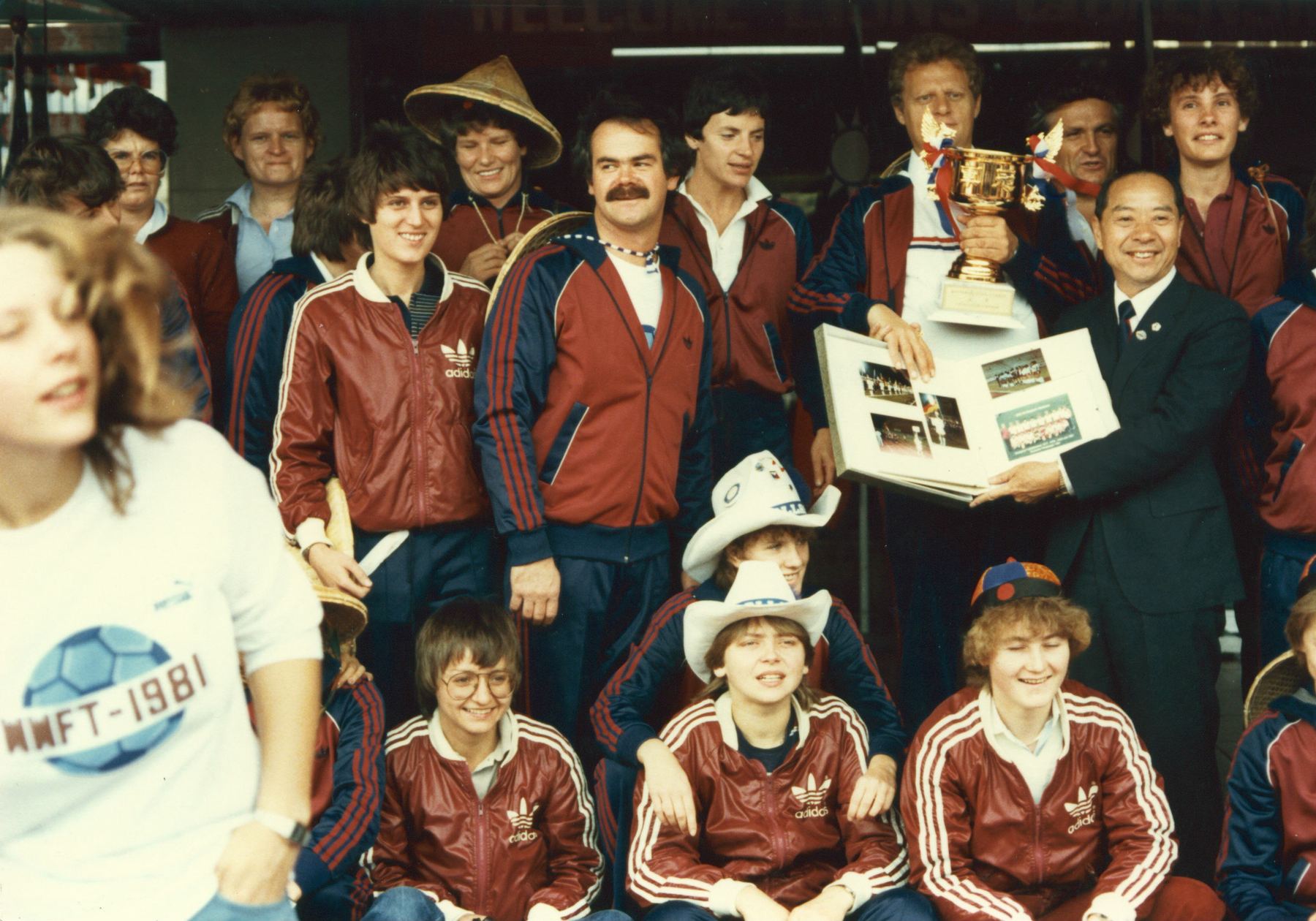 SSG 09 Bergisch Gladbach bei der inoffiziellen Frauenfußball-WM in Taipeh 1981